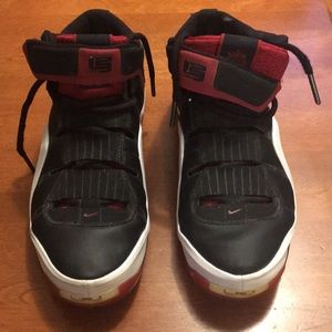 LeBron Zoom IV - Youth 6.5Y - 314686-011